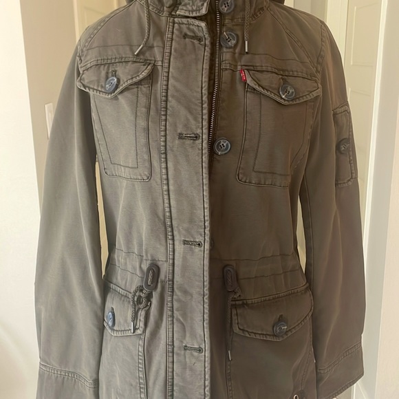 Levi’s Hooded Military Jacket Army Size XS  ***NWT*** - Picture 4 of 14